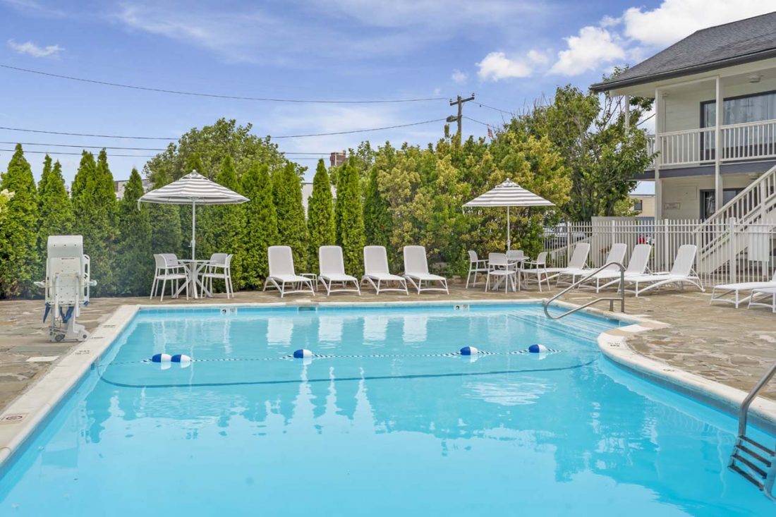 A Wave Inn heated outdoor pool